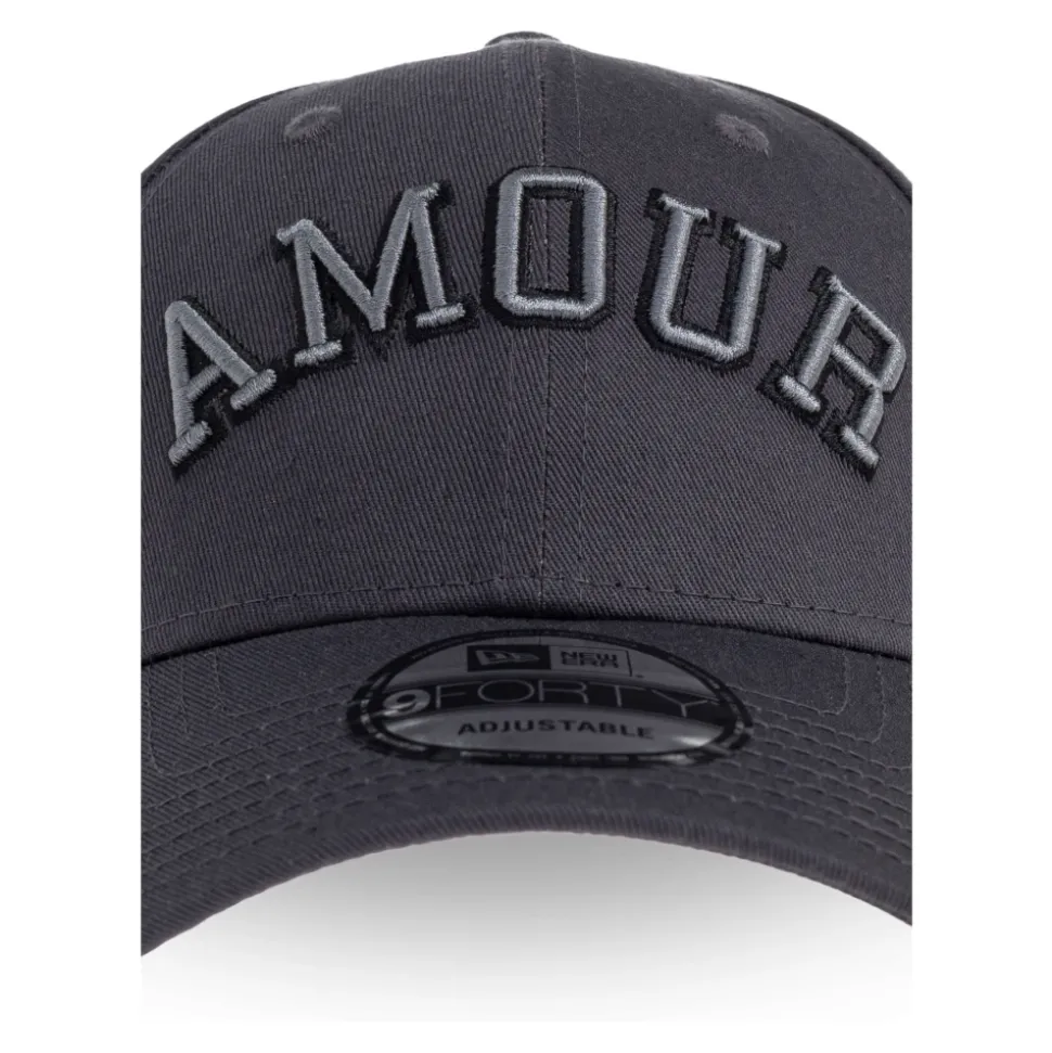 Amour Cap