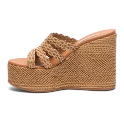 Avenida Wedge