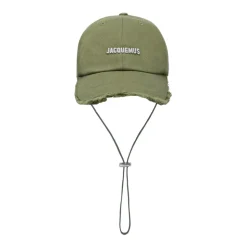 Beret z karczocha i frędzlami