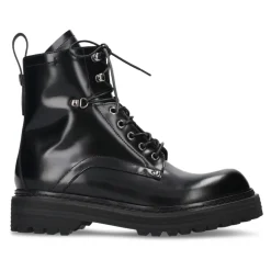 Buty sznurowane
