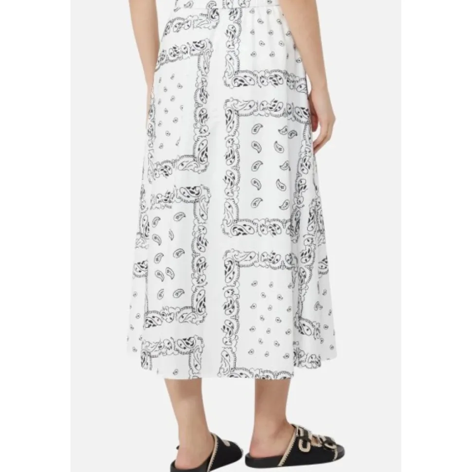 Caravan Skirt