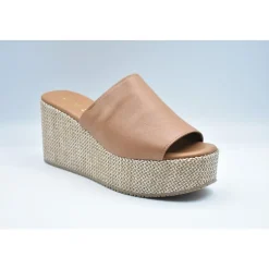 Caya Laced Shoes