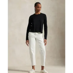 Curved Tapered Jean