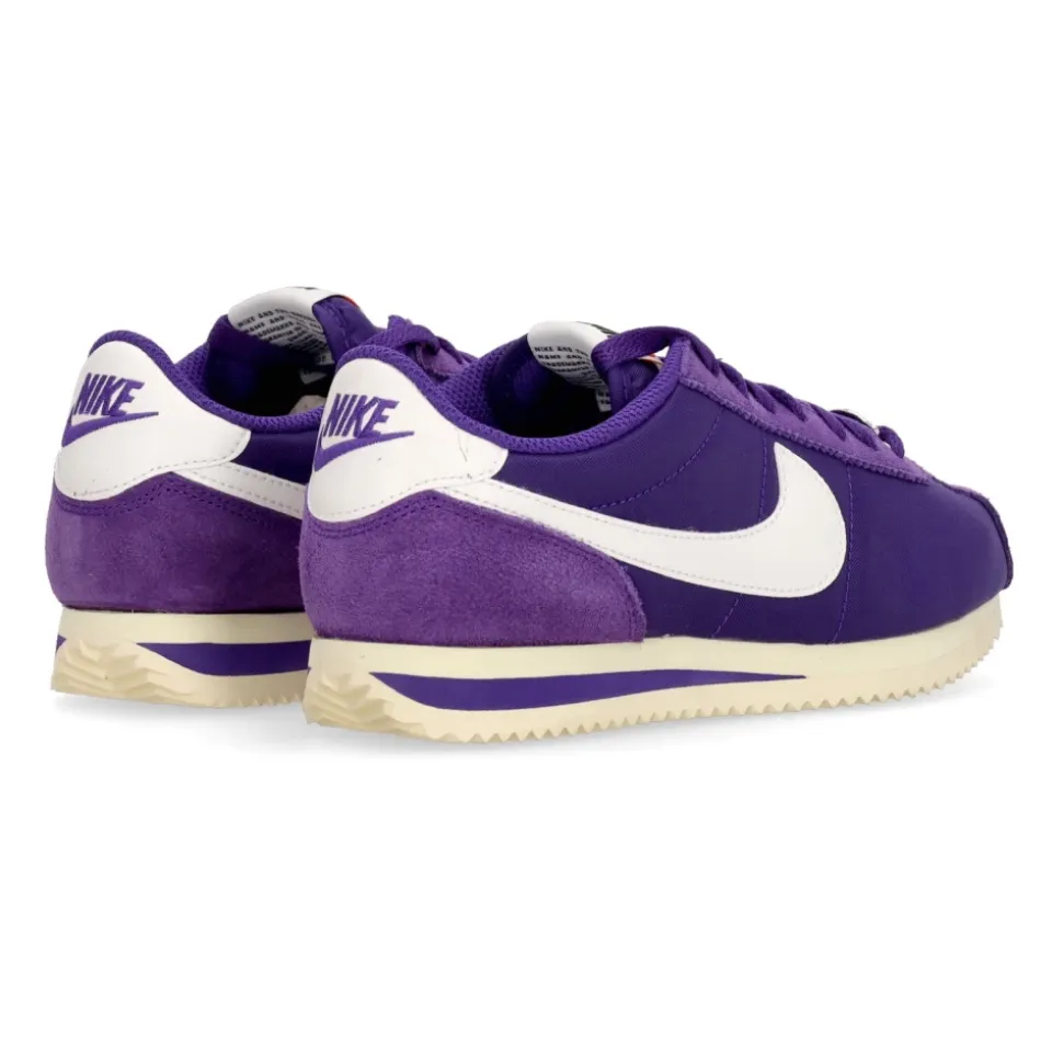 Field Low Cut Sneakers