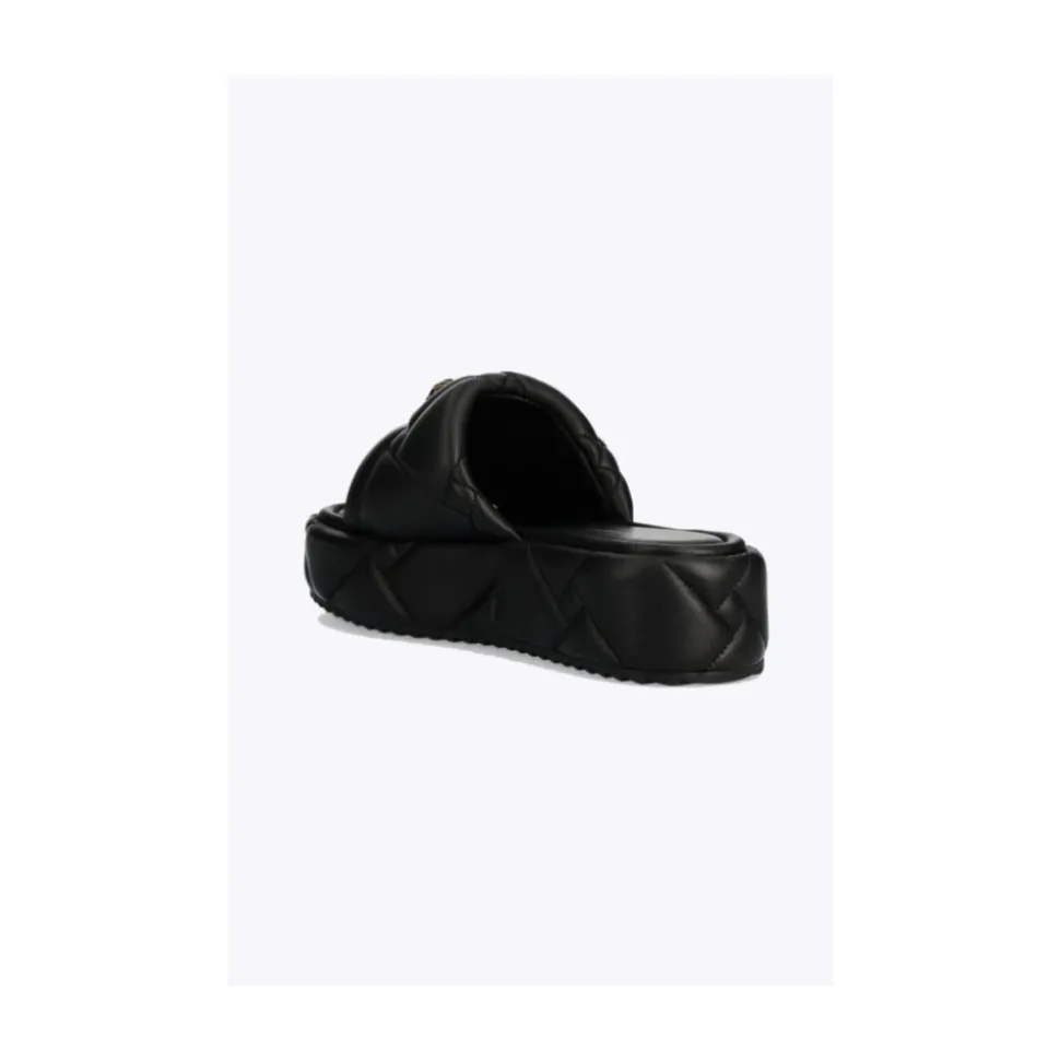 Flip Flops & Sliders