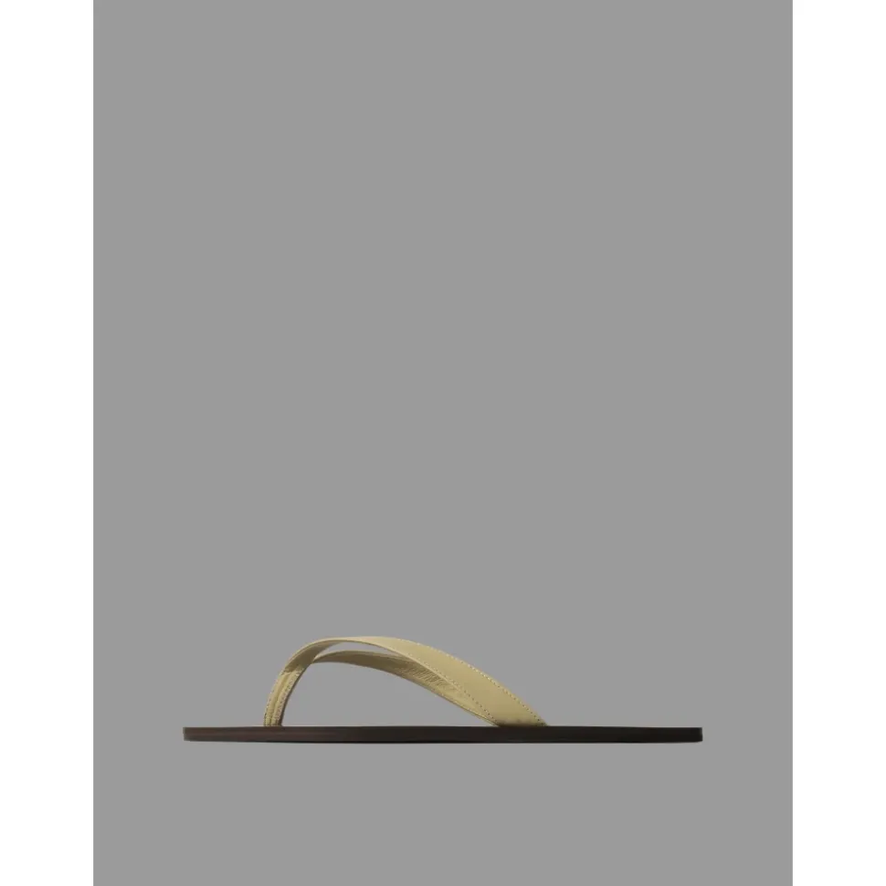 Flip Flops & Sliders