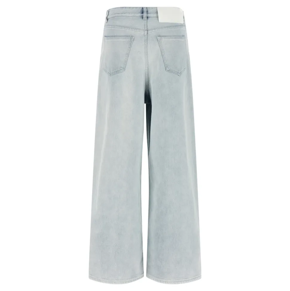 Jeansy z szerokimi nogawkami