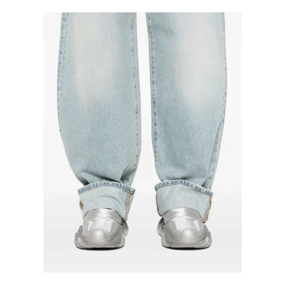 Khris Barrel Leg Denim