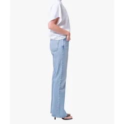 Kick Boot Jeans