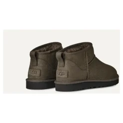 Klasyczny Ultra Mini Boot z wytłoczeniem