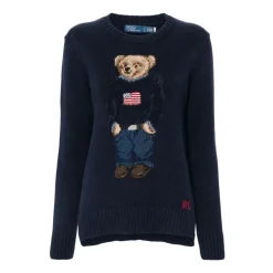 KNITWEAR