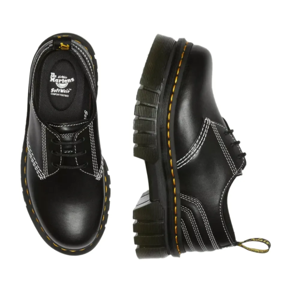 Pikowane buty na platformie