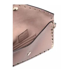 Rockstud Clutch