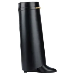 Shark Boots in Leather
