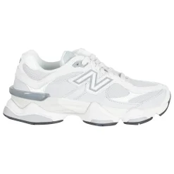 9060 Sneakers