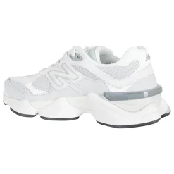 9060 Sneakers
