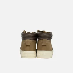 Sneakersy