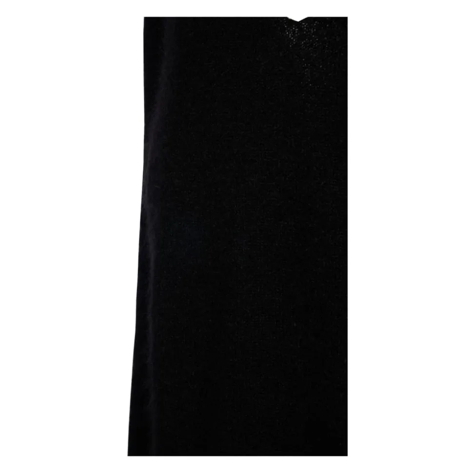 Sweter z dekoltem w serek