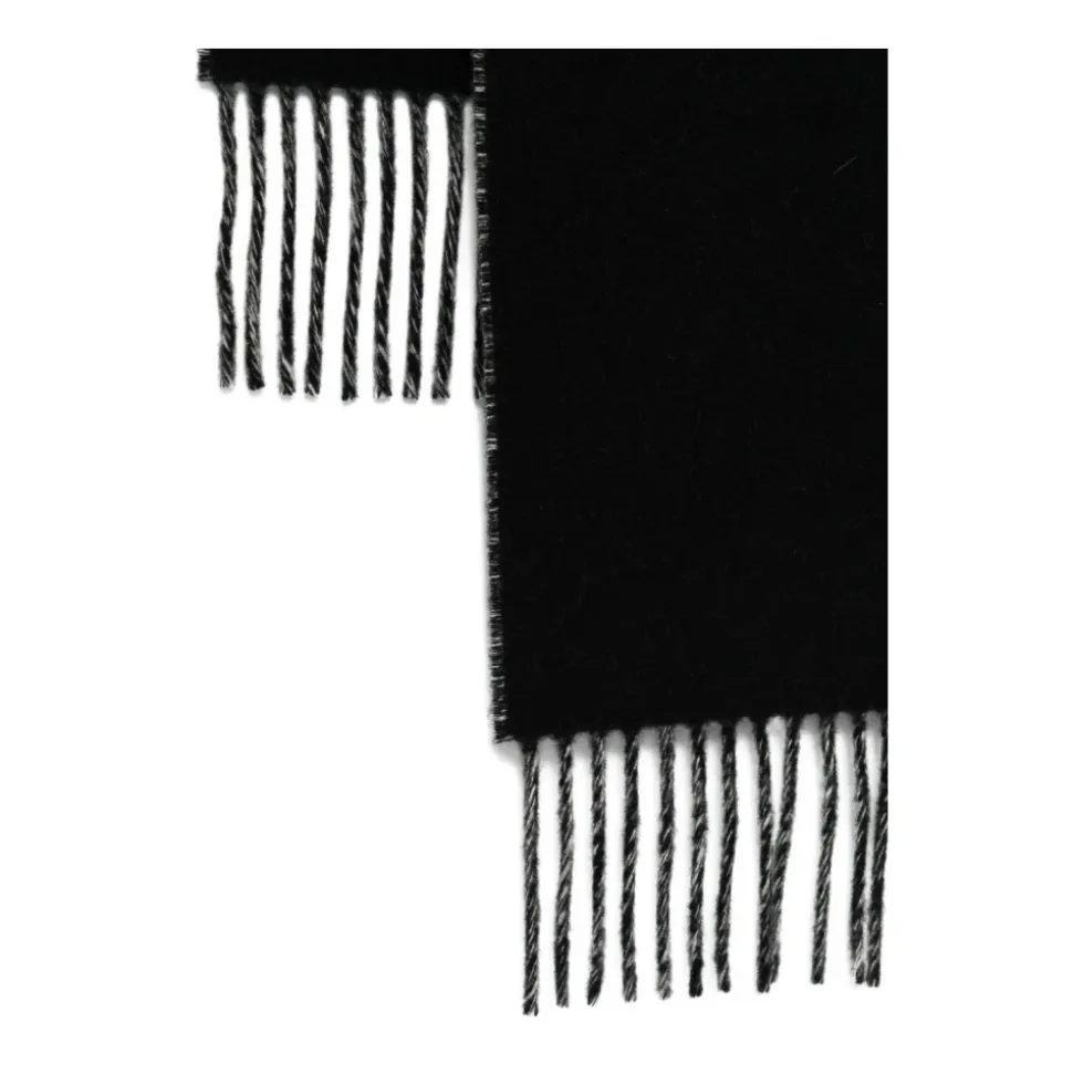 Szal z Frędzlami i Logo
