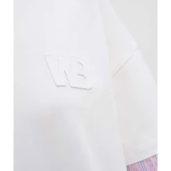 T-shirt o luźnym kroju