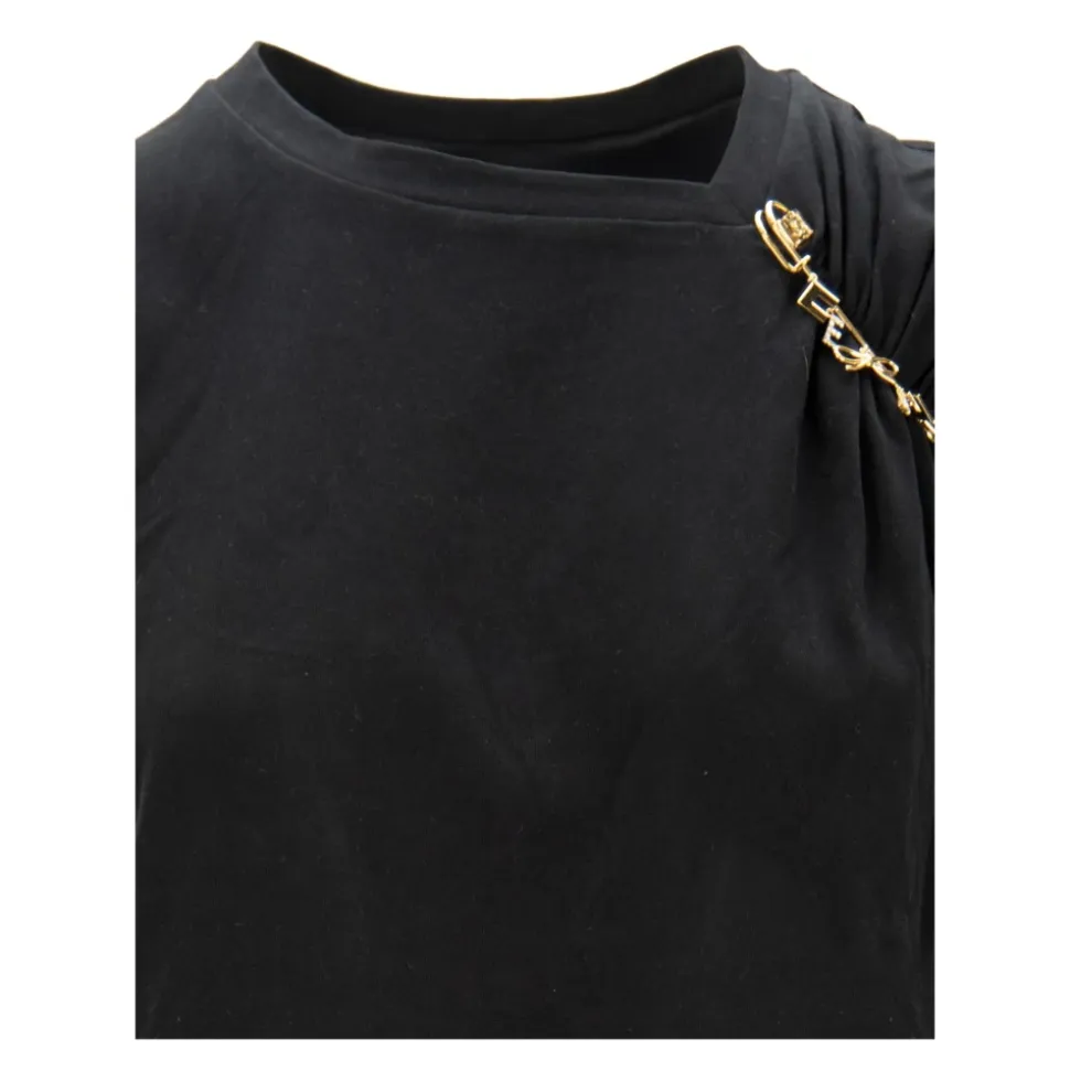 T-shirt z asymetrycznym dekoltem
