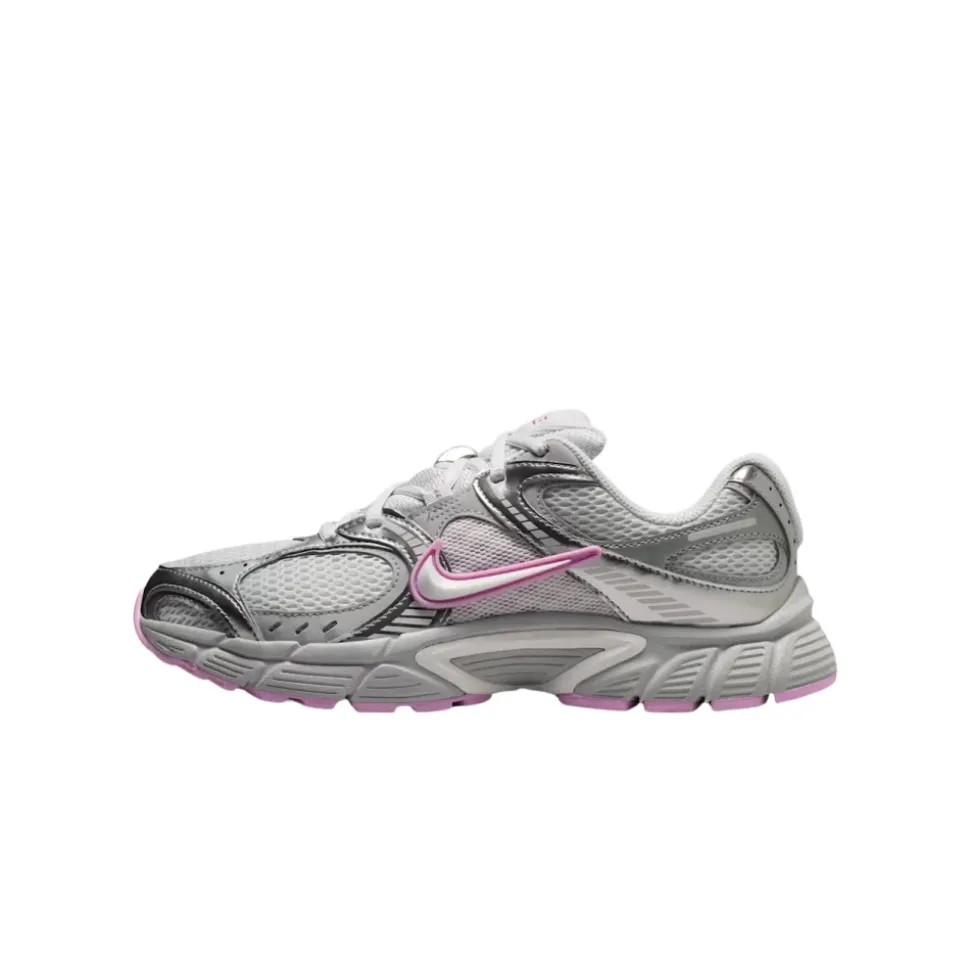 V5 RNR Sneakers