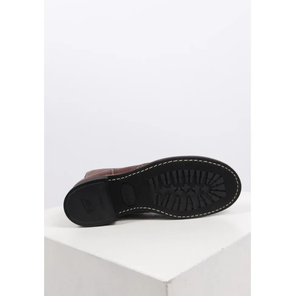 Wysokie sznurowane buty